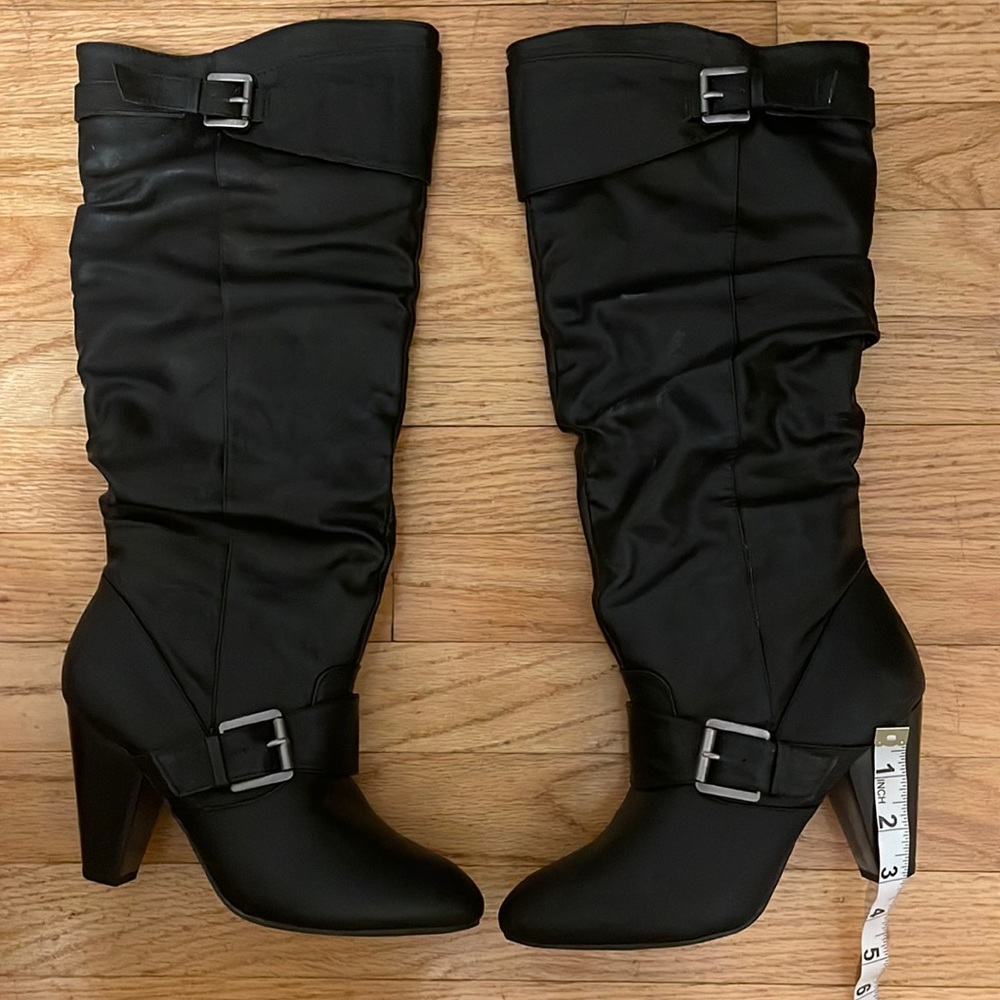 RAMPAGE Women’s wide calf heeled boots NWOT